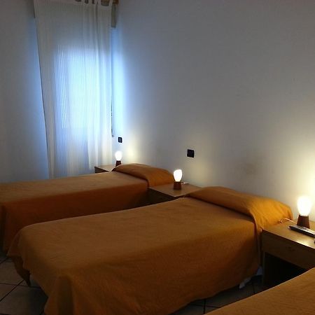 Albergo Pizzeria Sole San Giovanni Lupatoto Exteriör bild